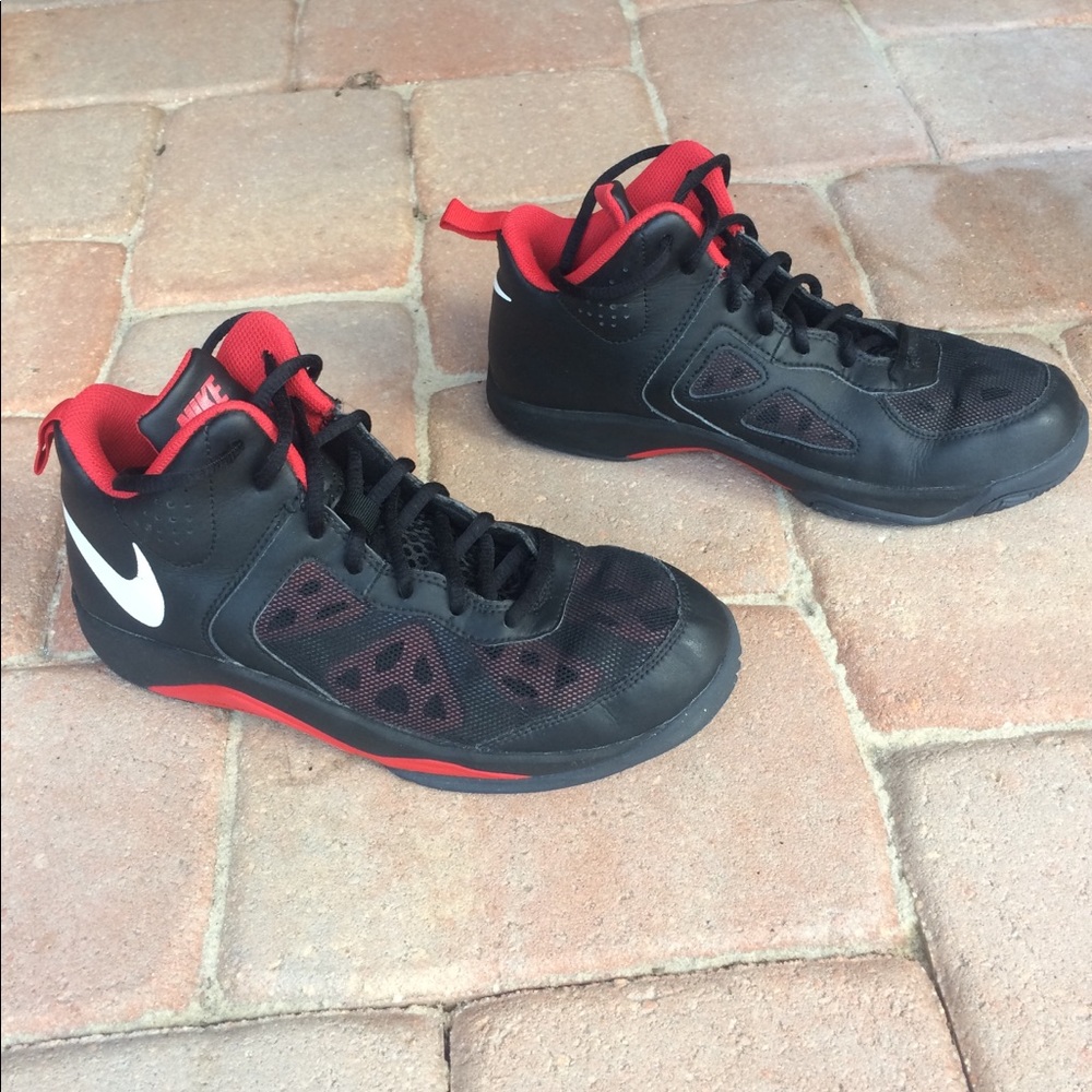 Nike Dual Fusion Boys Basketball Shoes